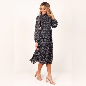 Petal and Pup EDWINA SHIRRED FRILL LONG SLEEVE MIDI DRESS - NAVY FLORAL Size S